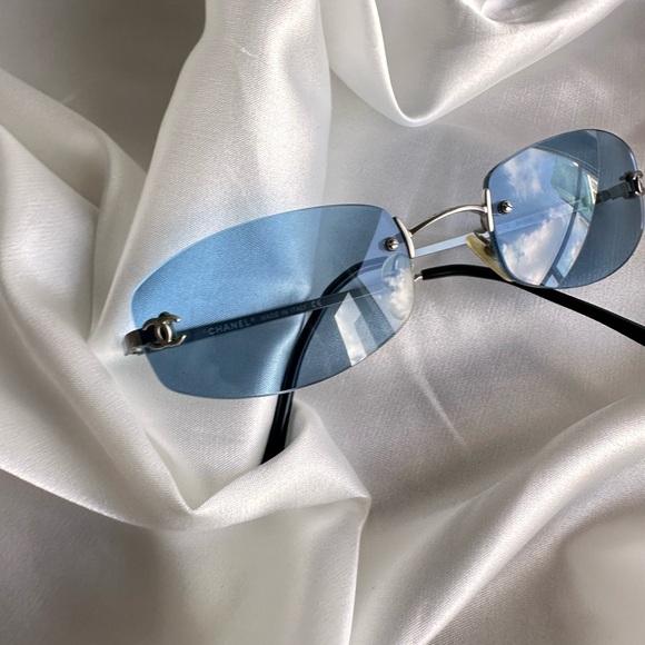 Rare💙 CHANEL rimless sunglasses. - Picture 8 of 13